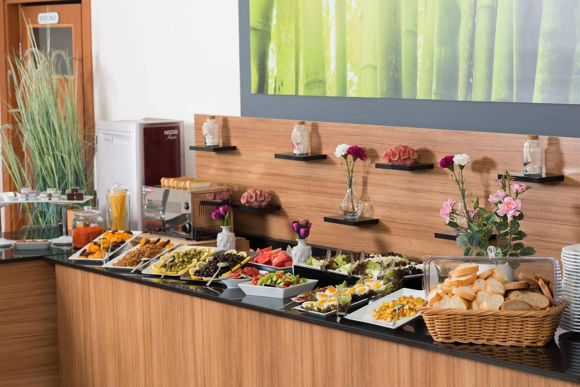 Ege Tulip Cesme Hotel Kültér fotó